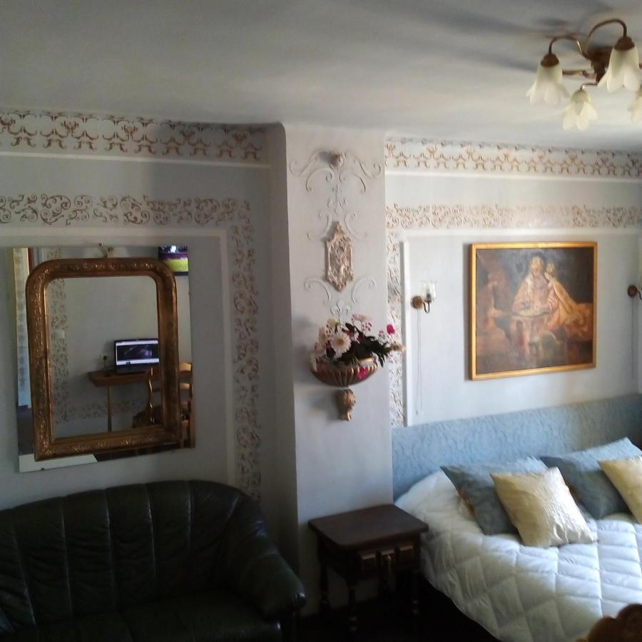 Appartement De Ville Medievale Vinca ภายนอก รูปภาพ