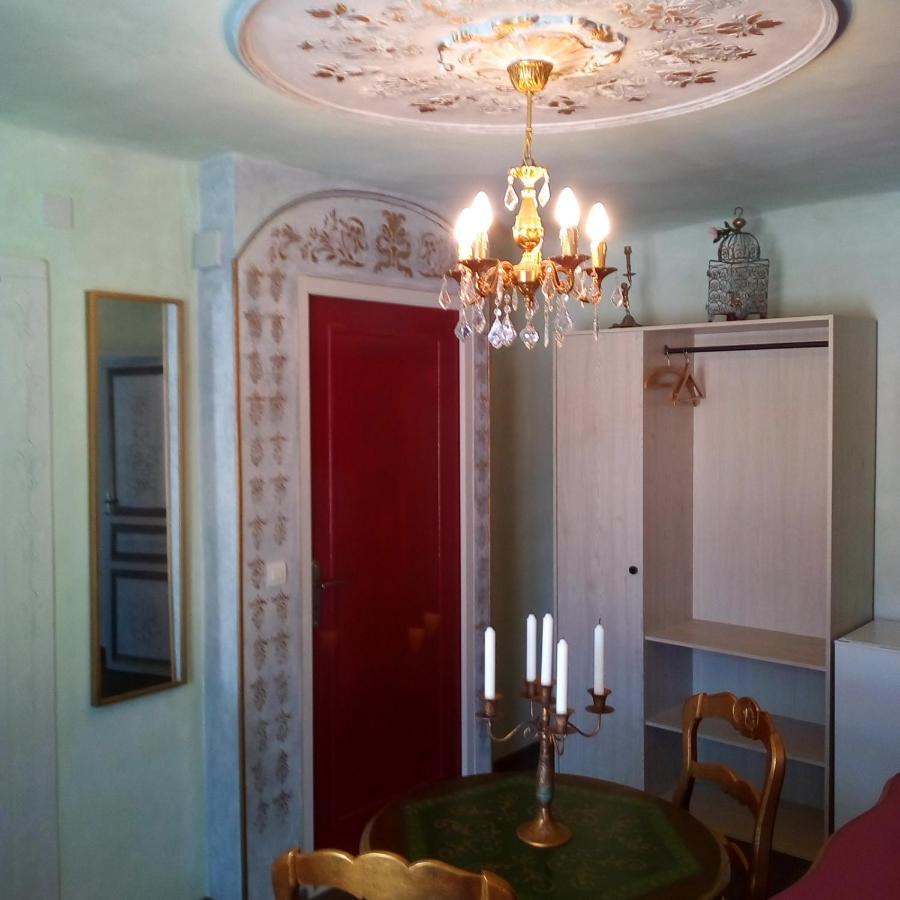 Appartement De Ville Medievale Vinca ภายนอก รูปภาพ