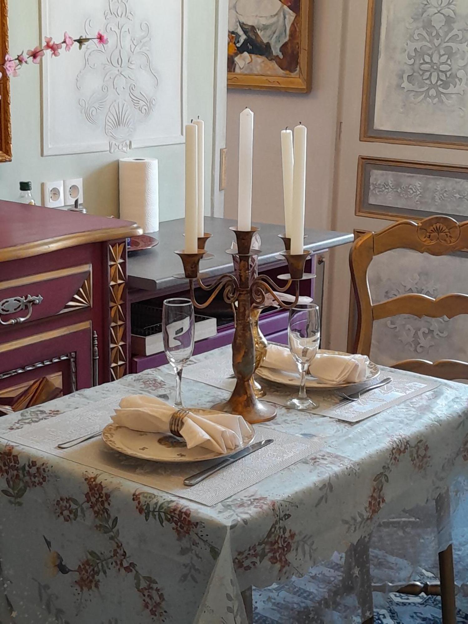 Appartement De Ville Medievale Vinca ภายนอก รูปภาพ